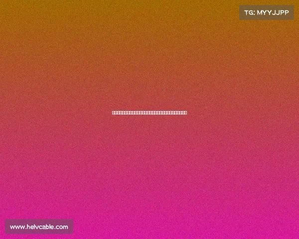 滕哈格使用无人机录制训练视频并通过屏幕与球员深入分析战术演练